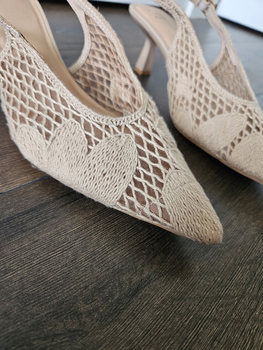 a.new.day Raffia Mesh Floral Slingback Kitten Heels Beige Size 8.5 w/ Box - Picture 4 of 13